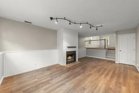 1055 Devonshire Avenue Naperville IL 60540
