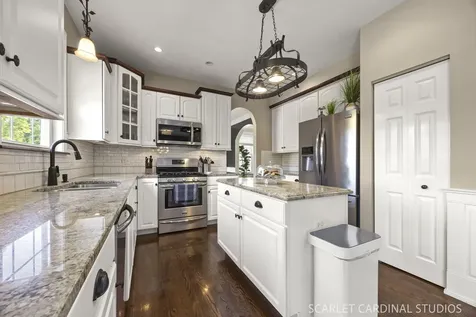 3766 Matisse Drive St. Charles IL 60175