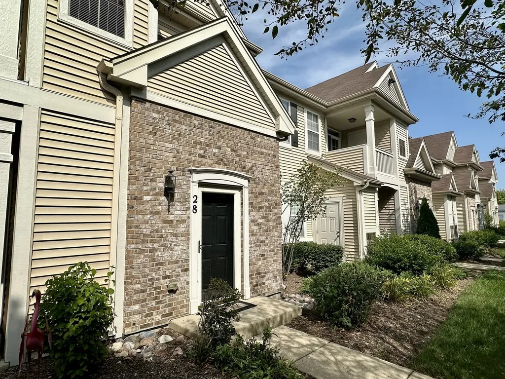 2245 Aurora Drive Pingree Grove IL 60140