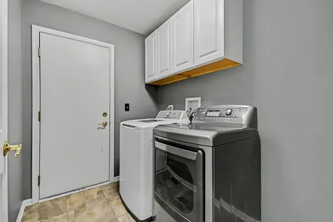 88 Westbourne Avenue Sugar Grove IL 60554