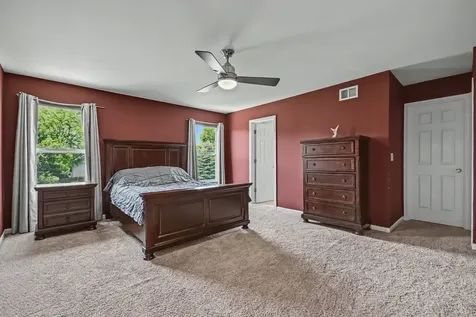88 Westbourne Avenue Sugar Grove IL 60554