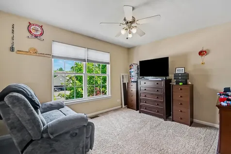 88 Westbourne Avenue Sugar Grove IL 60554