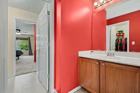 88 Westbourne Avenue Sugar Grove IL 60554