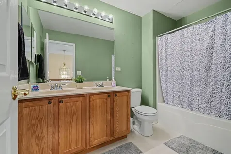 88 Westbourne Avenue Sugar Grove IL 60554