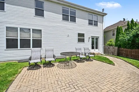 88 Westbourne Avenue Sugar Grove IL 60554