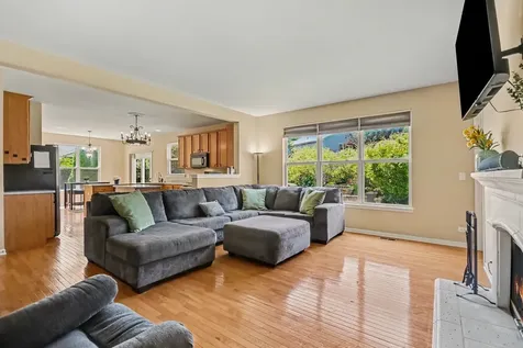 88 Westbourne Avenue Sugar Grove IL 60554