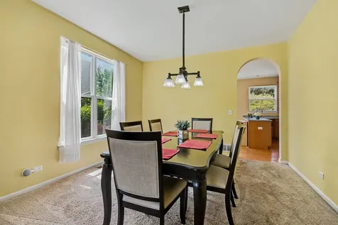88 Westbourne Avenue Sugar Grove IL 60554