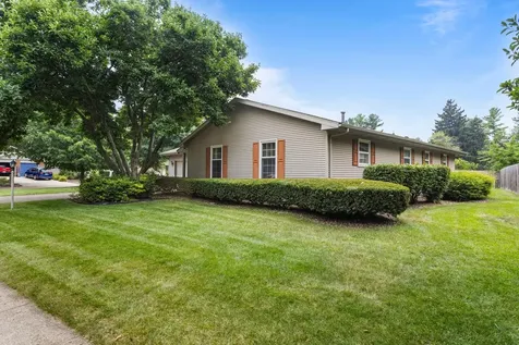 2107 Gunn Drive Champaign IL 61821