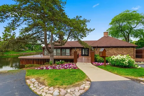 1 The Court Of Harbinger Falls Northbrook IL 60062