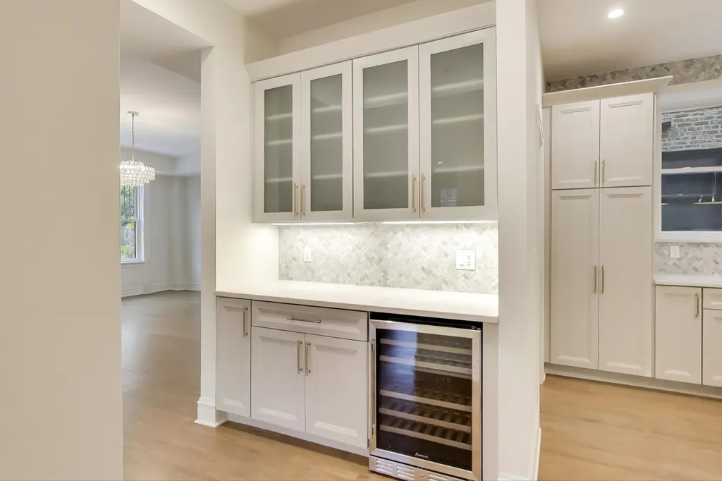 1201 East Madison Park Drive Chicago IL 60615