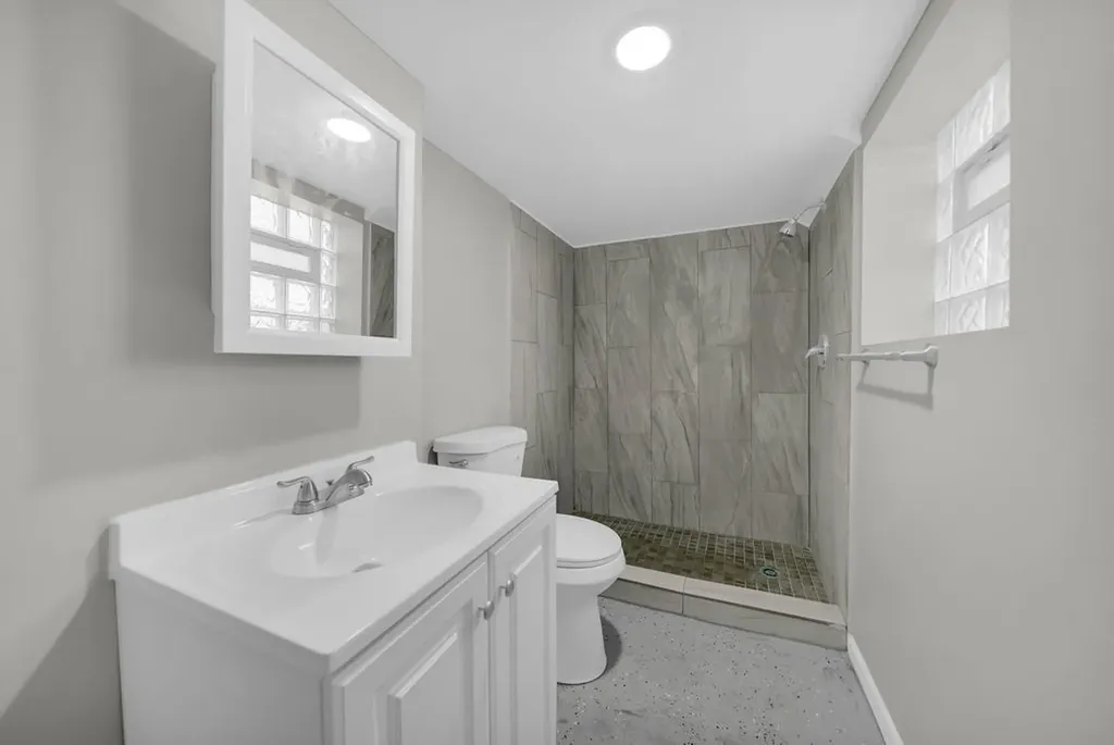 8948 South Morgan Street Chicago IL 60620