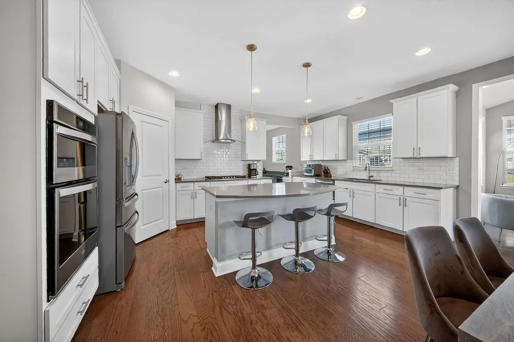 4319 Plantree Road Naperville IL 60564