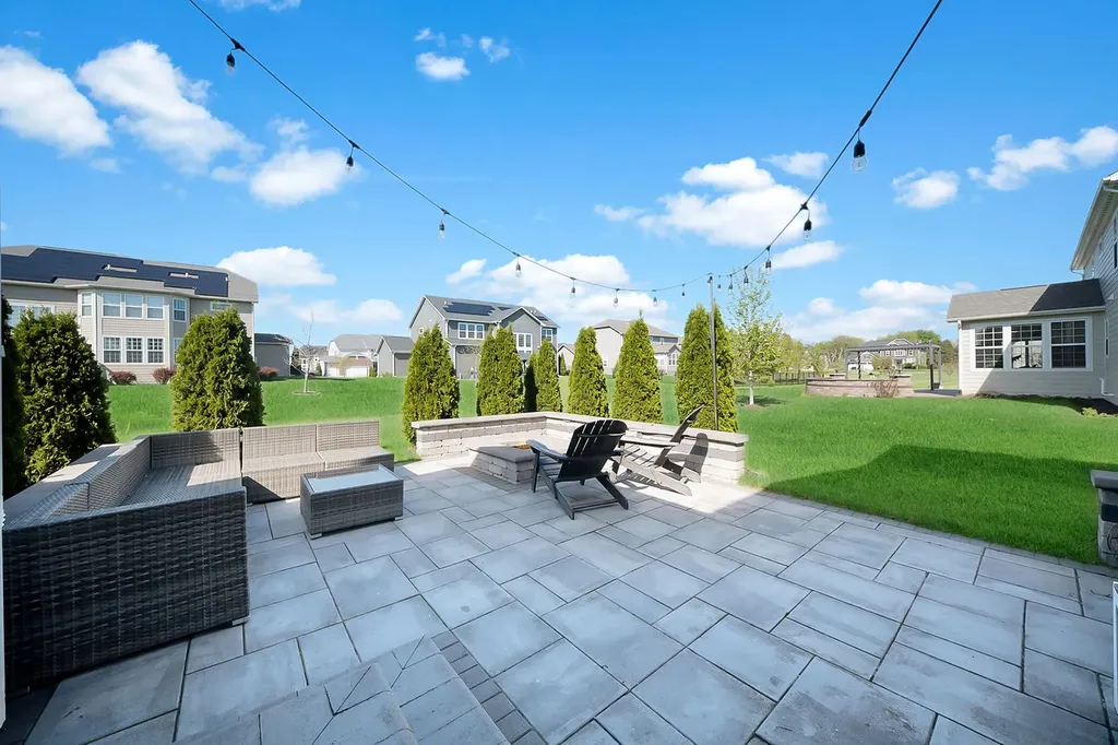 4319 Plantree Road Naperville IL 60564