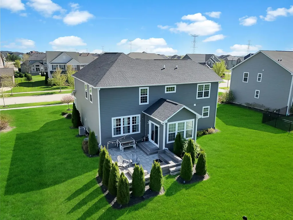 4319 Plantree Road Naperville IL 60564