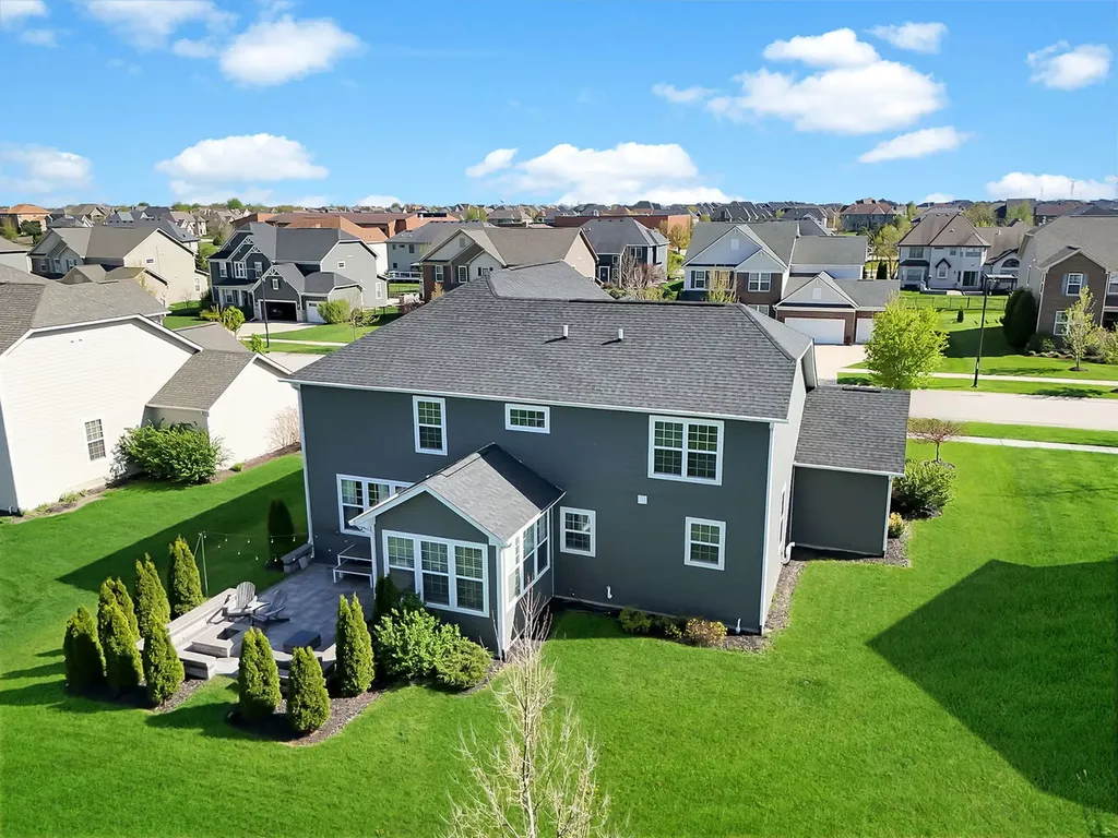 4319 Plantree Road Naperville IL 60564