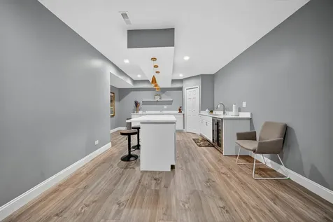 4319 Plantree Road Naperville IL 60564