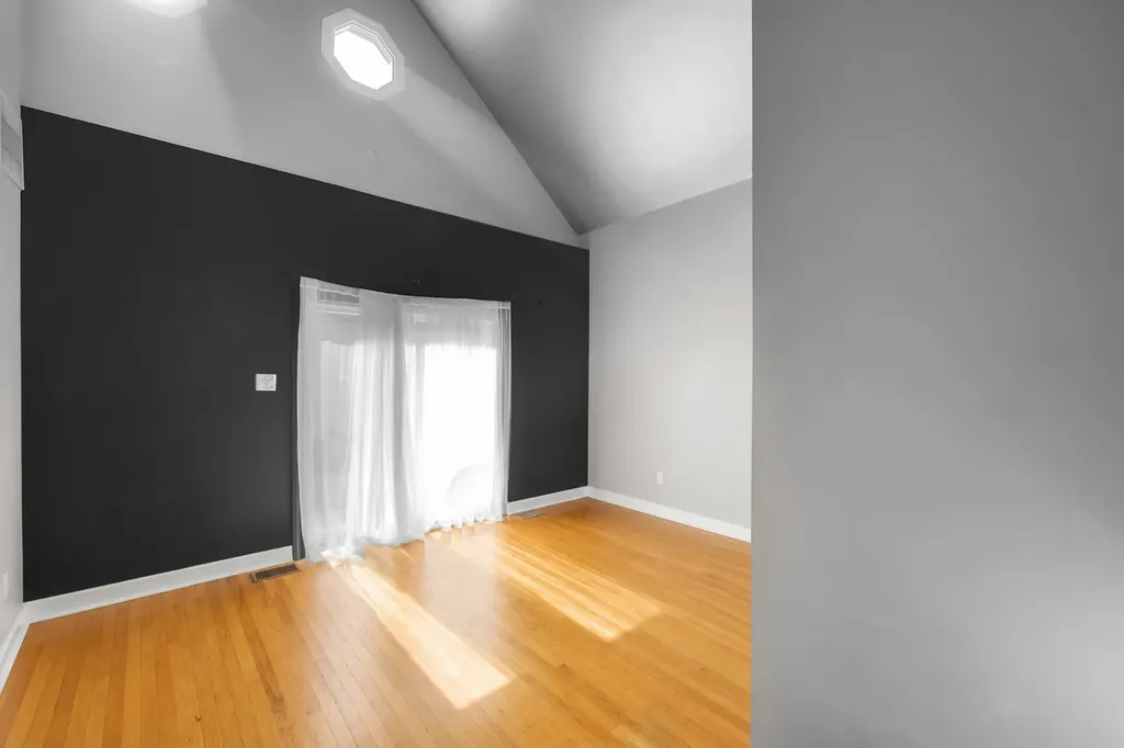 3844 South Artesian Avenue Chicago IL 60632