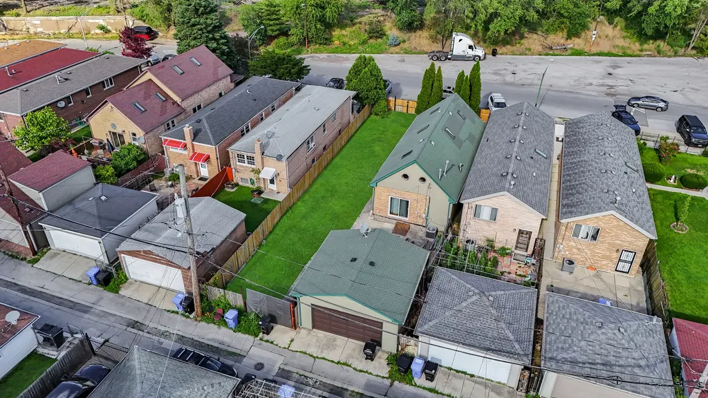 3844 South Artesian Avenue Chicago IL 60632