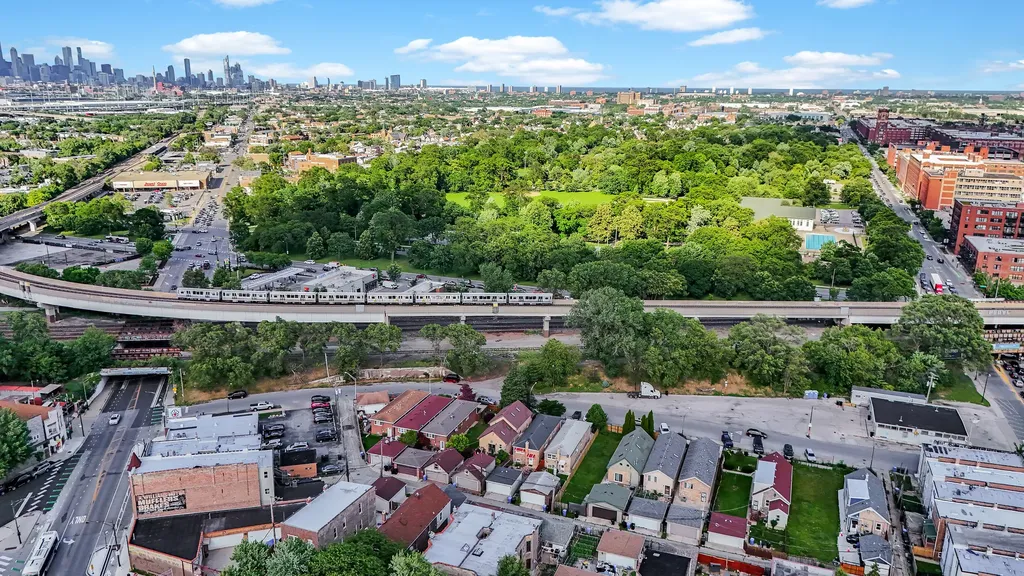 3844 South Artesian Avenue Chicago IL 60632