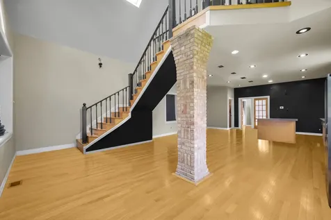 3844 South Artesian Avenue Chicago IL 60632