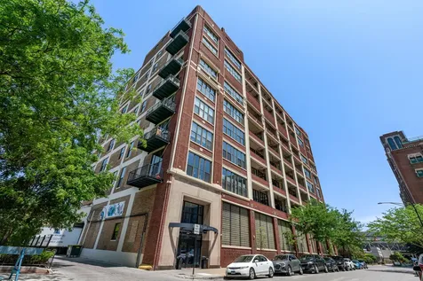 320 East 21st Street Chicago IL 60616
