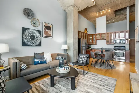 320 East 21st Street Chicago IL 60616