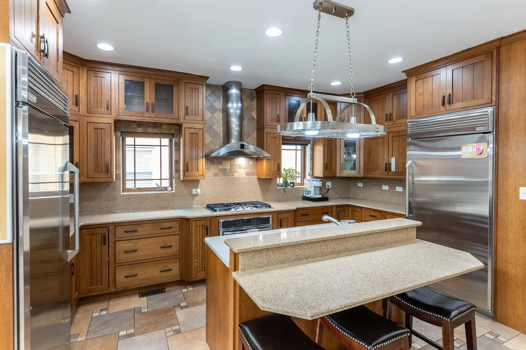 4136 North Lavergne Avenue Chicago IL 60641