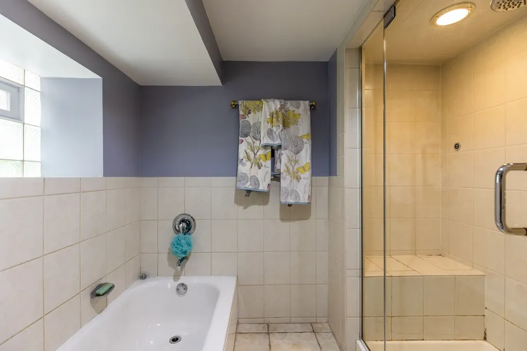 4136 North Lavergne Avenue Chicago IL 60641
