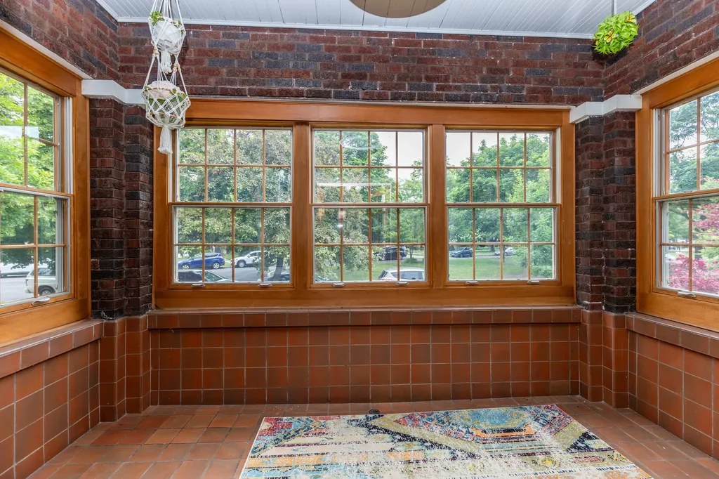 4136 North Lavergne Avenue Chicago IL 60641