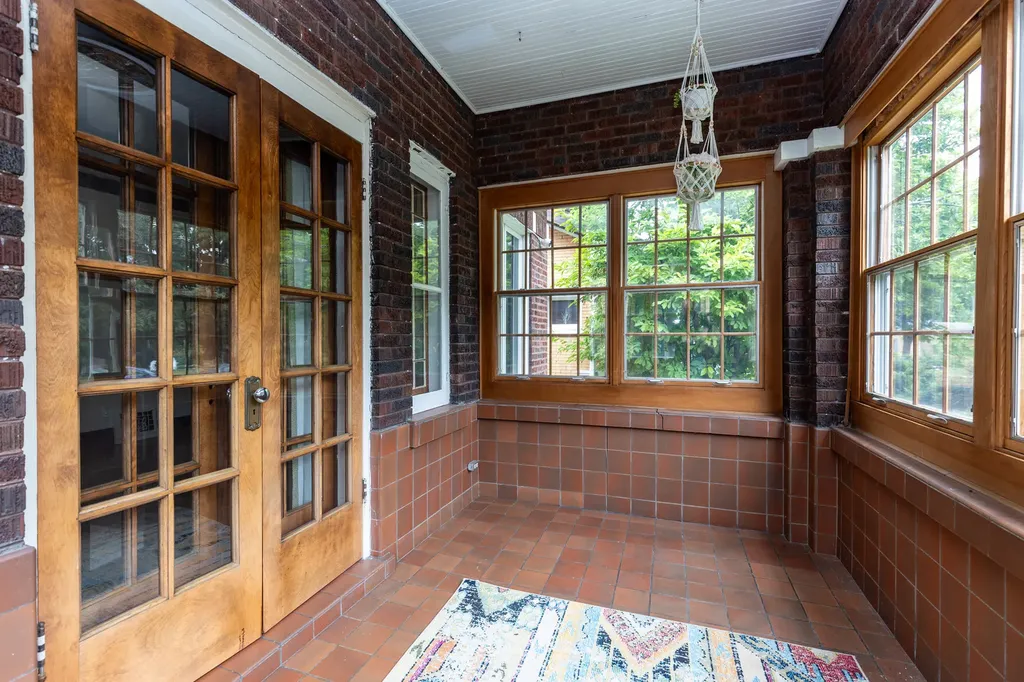 4136 North Lavergne Avenue Chicago IL 60641