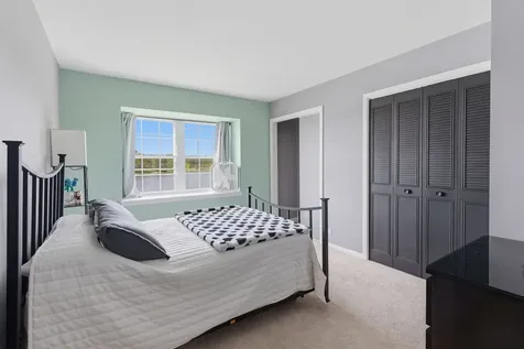 670 Versailles Circle Elk Grove Village IL 60007