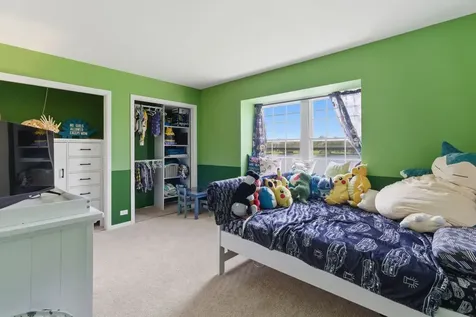 670 Versailles Circle Elk Grove Village IL 60007