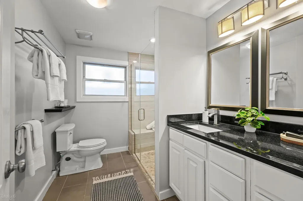 4310 West Shakespeare Avenue Chicago IL 60639