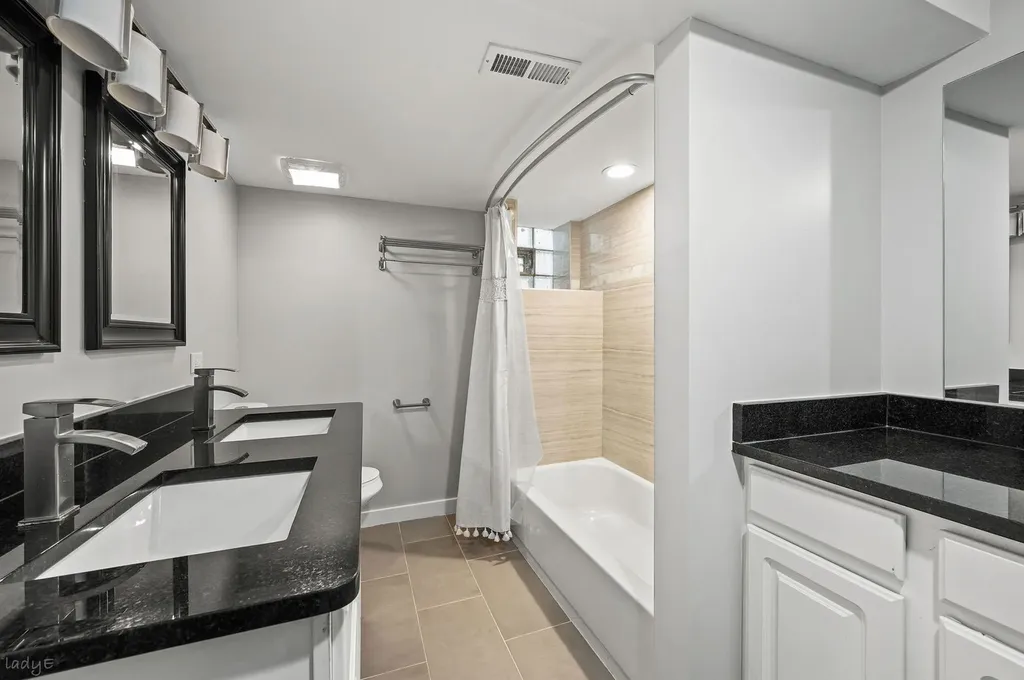 4310 West Shakespeare Avenue Chicago IL 60639