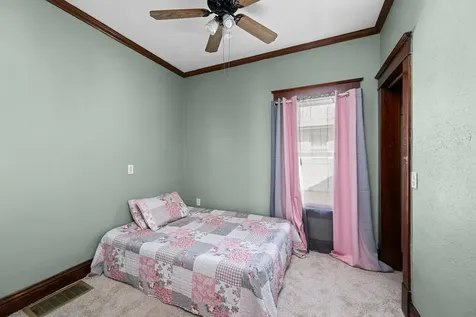 520 Pine Street Kewanee IL 61443