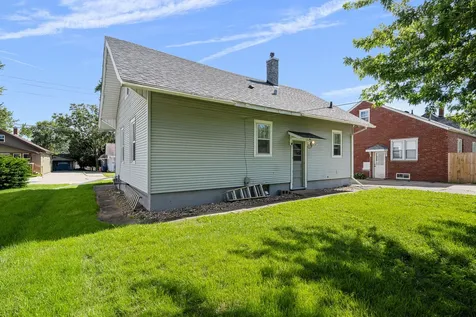 520 Pine Street Kewanee IL 61443