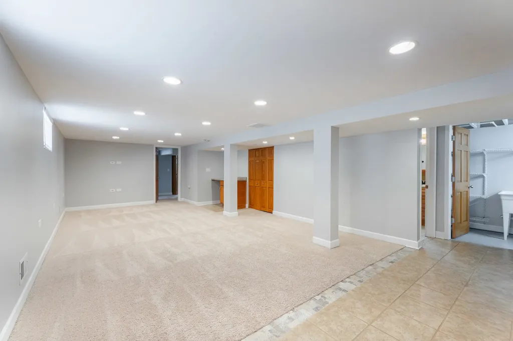 10318 South Avers Avenue Chicago IL 60655