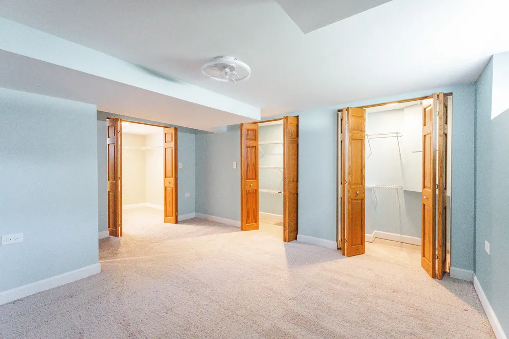 10318 South Avers Avenue Chicago IL 60655