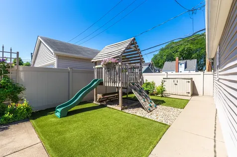 10318 South Avers Avenue Chicago IL 60655