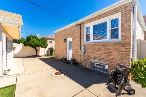 10318 South Avers Avenue Chicago IL 60655
