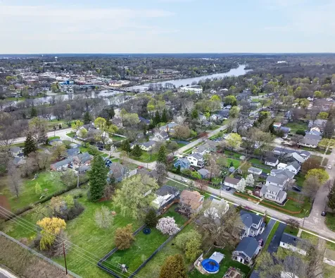 320 Chalmers Street Geneva IL 60134