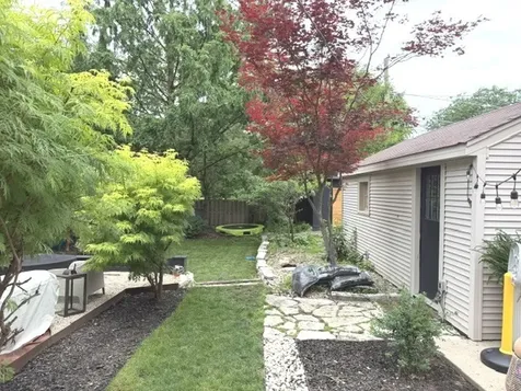 738 North Pine Avenue Arlington Heights IL 60004