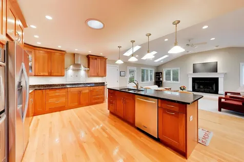 301 South Yale Avenue Arlington Heights IL 60005