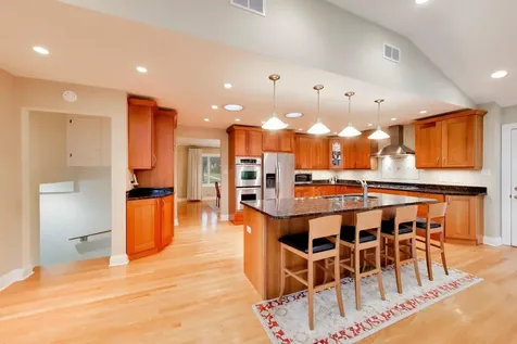 301 South Yale Avenue Arlington Heights IL 60005