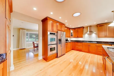 301 South Yale Avenue Arlington Heights IL 60005