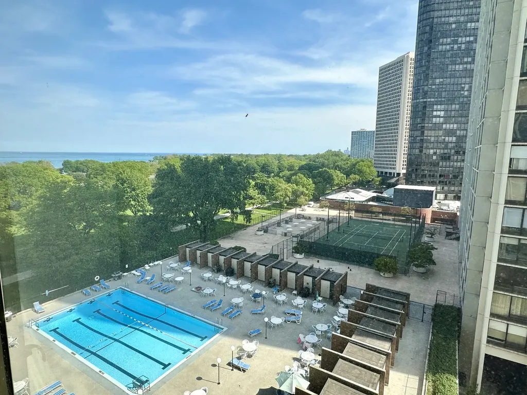 5455 North Sheridan Road Chicago IL 60640