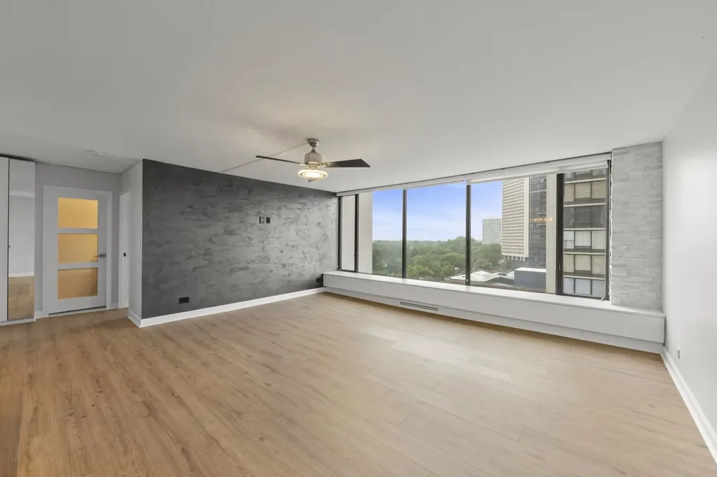 5455 North Sheridan Road Chicago IL 60640