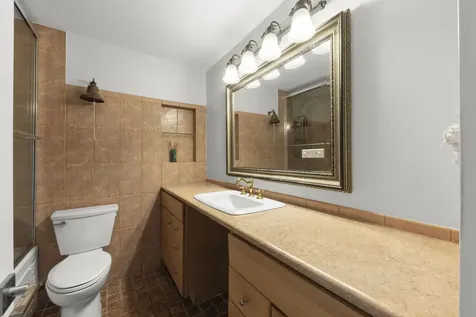 5455 North Sheridan Road Chicago IL 60640