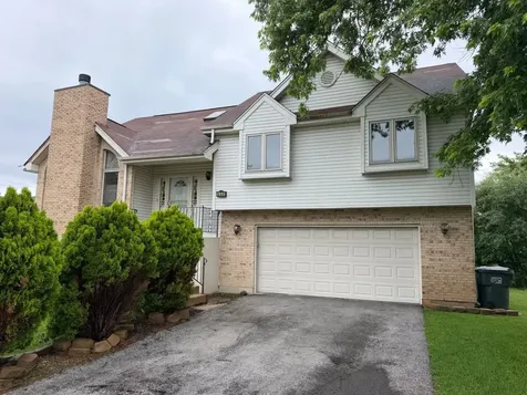 223 South Dante Avenue Glenwood IL 60425