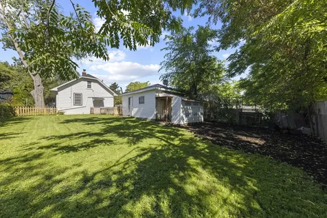 123 North Calhoun Street Aurora IL 60505
